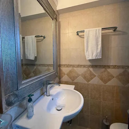 Afroditi Apartment *